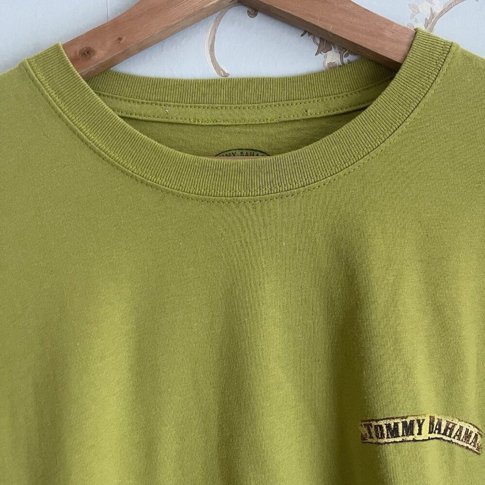 Tommy Bahama Mens Graphic T Shirt Western Parrot Bar XL Tropical Casual Y2K - Picture 6 of 9